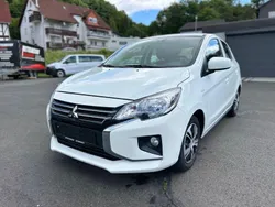 Weiß Gebraucht 2021 Mitsubishi Space Star Kleinwagen | 6.500 € (Guter Preis)