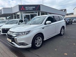 Perlmuttweiss (p) Gebraucht 2008 Mitsubishi Outlander Edition SUV | 21.990 €