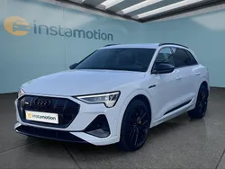 Weiß Gebraucht 2022 Audi e-tron SUV | 42.949 €