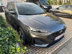 Magnetic Gebraucht 2024 Ford Focus ST-Line X Kombi | 23.490 € (Fairer Preis)