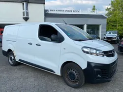 Weiß Gebraucht 2022 Opel Vivaro Edition Van | 8.990 €