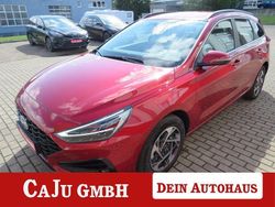 Rot Neu 2025 Hyundai i30 Style Limousine | 22.485 € (Superpreis)