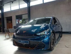 Blau Neu 2025 Cupra Born Kleinwagen | 47.190 € (Teuer)