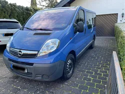 Blau Gebraucht 2012 Opel Vivaro Van | 10.499 €