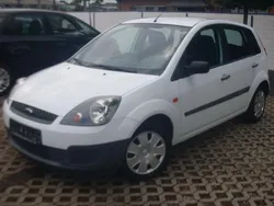 Weiß Gebraucht 2006 Ford Fiesta Ambiente Kleinwagen | 2.250 € (Fairer Preis)