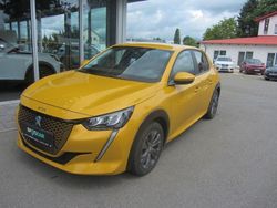 Gelb Gebraucht 2021 Peugeot e-208 Active Kleinwagen | 15.250 € (Fairer Preis)