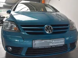 Blau Gebraucht 2005 VW Golf Plus Cross Comfortline Van / Kleinbus | 3.380 € (Fairer Preis)