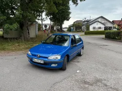 Blau Gebraucht 1998 Peugeot 106 Kleinwagen | 1.950 € (Fairer Preis)