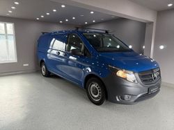 Blau Gebraucht 2017 Mercedes Vito Van / Kleinbus | 13.431 € (Guter Preis)