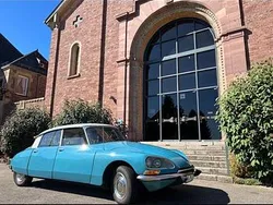 Blau Gebraucht 1969 DS Automobiles DS5 Kleinwagen | 16.800 €
