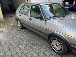Silber Gebraucht 1990 VW Golf II Kleinwagen | 3.500 €