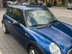 Blau Gebraucht 2002 Mini ONE Kleinwagen | 4.250 € (Etwas zu teuer)