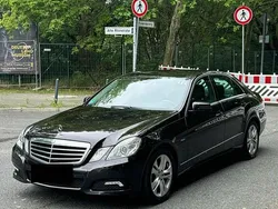 Schwarz Gebraucht 2009 Mercedes E250 Avantgarde Limousine | 8.450 € (Fairer Preis)