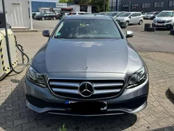 Grau Gebraucht 2018 Mercedes E350 Limousine | 37.500 €