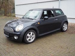 Schwarz Gebraucht 2007 Mini Cooper Kleinwagen | 3.790 € (Etwas zu teuer)