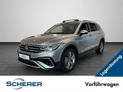 Silber Gebraucht 2025 VW Tiguan Allspace Elegance SUV | 51.990 € (Teuer)