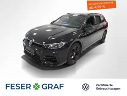 Grenadillschwarz metallic Gebraucht 2024 VW Passat R-line Kombi | 36.350 € (Superpreis)