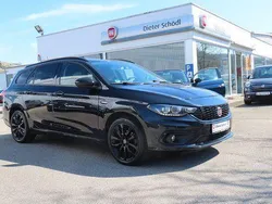Schwarz Gebraucht 2018 Fiat Tipo S Kombi | 15.890 € (Etwas zu teuer)