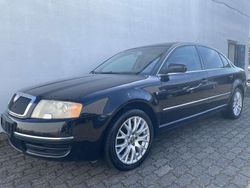 Schwarz Gebraucht 2002 Skoda Superb Limousine | 2.999 € (Teuer)