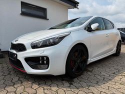Weiß Gebraucht 2016 Kia Ceed GT-Track Limousine | 13.990 € (Fairer Preis)