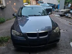 Grau Gebraucht 2005 BMW 320 Limousine | 2.900 € (Guter Preis)