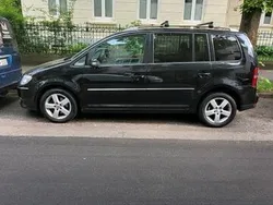 Schwarz Gebraucht 2008 VW Touran Van / Kleinbus | 4.600 € (Fairer Preis)