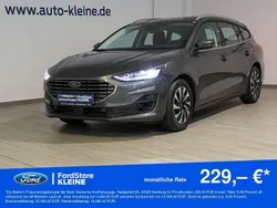 Grau Neu 2024 Ford Focus Titanium Limousine | 23.490 € (Guter Preis)