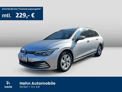 Reflexsilber metallic (metallic) Gebraucht 2021 VW Golf VIII Life Kombi | 19.930 € (Fairer Preis)