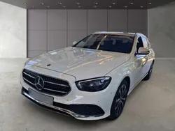 Weiß Gebraucht 2022 Mercedes E300 Avantgarde Limousine | 35.290 € (Fairer Preis)