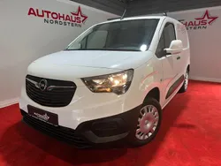Weiß Gebraucht 2021 Opel Combo Edition Van / Kleinbus | 14.990 € (Guter Preis)