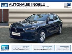 Schwarz black sapphire metallic (metallic) Gebraucht 2023 BMW X2 Advantage SUV | 21.840 € (Guter Preis)