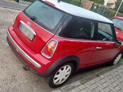 Rot Gebraucht 2004 Mini Cooper Kleinwagen | 999 € (Fairer Preis)
