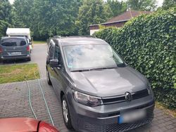 Grau Gebraucht 2021 VW Caddy Van / Kleinbus | 26.490 € (Fairer Preis)