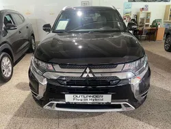 Rubinschwarz (m) Gebraucht 2019 Mitsubishi Outlander P-HEV Edition SUV | 15.490 € (Fairer Preis)