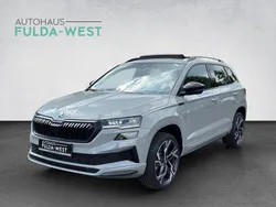 Stahlgrau Neu 2025 Skoda Karoq SportLine SUV | 39.440 € (Etwas zu teuer)