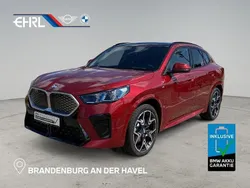 Rot Neu 2024 BMW iX2 Luxury Line SUV | 51.990 € (Superpreis)