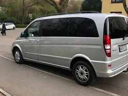 Schwarz Gebraucht 2010 Mercedes Viano Edition Van / Kleinbus | 12.900 € (Guter Preis)