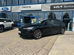 Schwarz Gebraucht 2022 Ford Focus ST-Line Limousine | 18.500 € (Guter Preis)