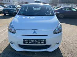 Weiß Gebraucht 2014 Mitsubishi Space Star Classic Collection Kleinwagen | 4.999 € (Fairer Preis)