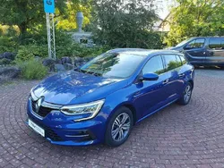 Stahlblau Gebraucht 2023 Renault Mégane GrandTour Equilibre Kombi | 21.995 € (Etwas zu teuer)