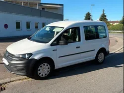 Weiß Gebraucht 2016 VW Caddy Van / Kleinbus | 6.499 € (Guter Preis)
