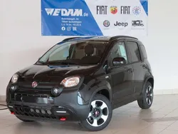 Schwarz Gebraucht 2024 Fiat Panda Cross Cross Kleinwagen | 15.890 € (Fairer Preis)