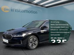 Schwarz Gebraucht 2024 Skoda Superb Kombi | 45.649 €