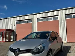 Silber Gebraucht 2017 Renault Clio IV Limousine | 7.299 € (Etwas zu teuer)