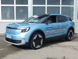 Arctic blue metallic Gebraucht 2024 Ford Explorer Extended Range SUV | 51.990 € (Superpreis)