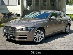 Gold Gebraucht 2015 Jaguar XE Prestige Limousine | 16.499 € (Superpreis)