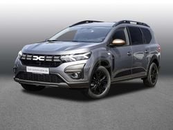 Dolomitgrau Gebraucht 2025 Dacia Jogger Extreme Van / Kleinbus | 21.666 € (Fairer Preis)