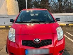 Rot Gebraucht 2008 Toyota Yaris Kleinwagen | 2.500 € (Fairer Preis)