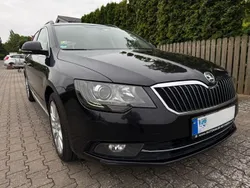 Schwarz Gebraucht 2014 Skoda Superb Exclusive Kombi | 6.250 € (Fairer Preis)