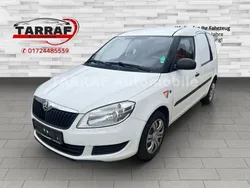 Weiß Gebraucht 2015 Skoda Roomster Kombi | 3.000 € (Fairer Preis)